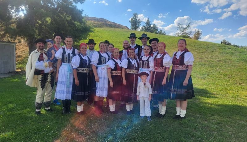 Nehádž flintu do žita, radšej fandi FS Žito!